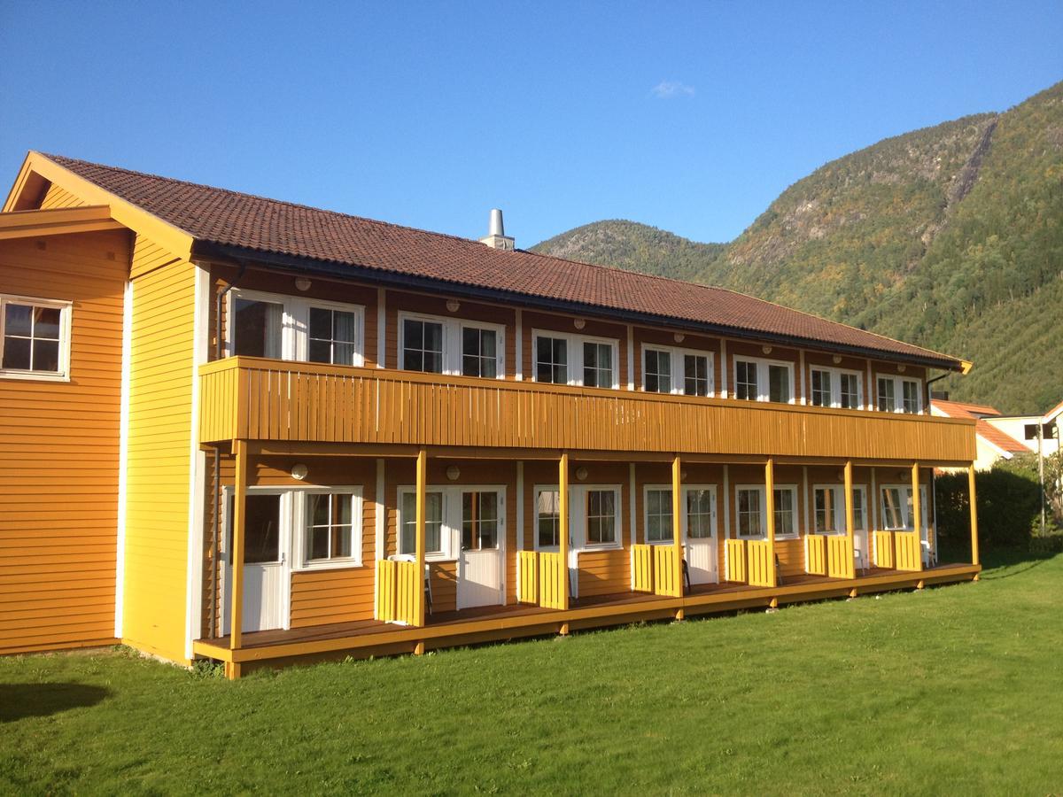Blix Hotel Vikoyri Buitenkant foto